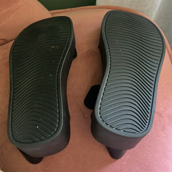 Steve Madden Flatform Sandals - Picture 5 of 5